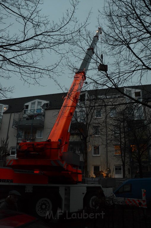 Feuer 2 Dachwohnung Koeln Severinswall Bayenstr P144.JPG